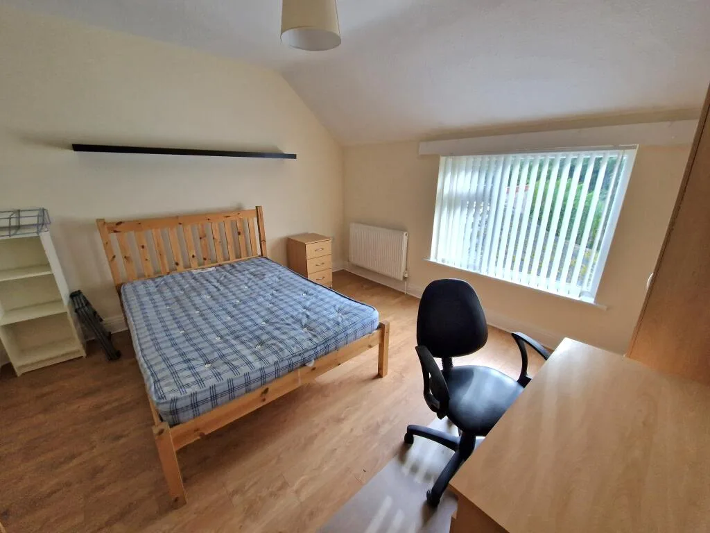 4 bedroom terraced house for rent