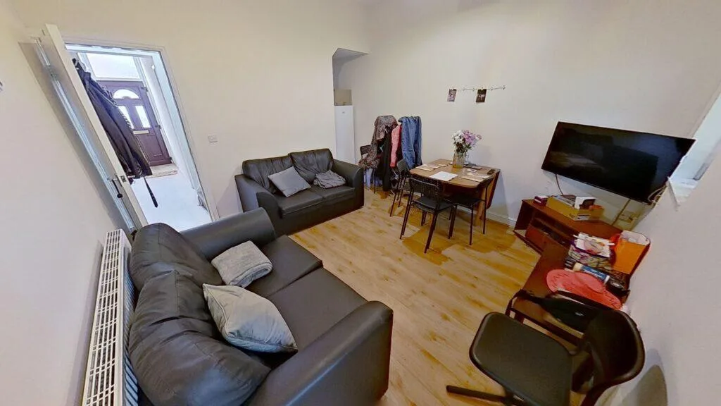 5 bedroom house for rent