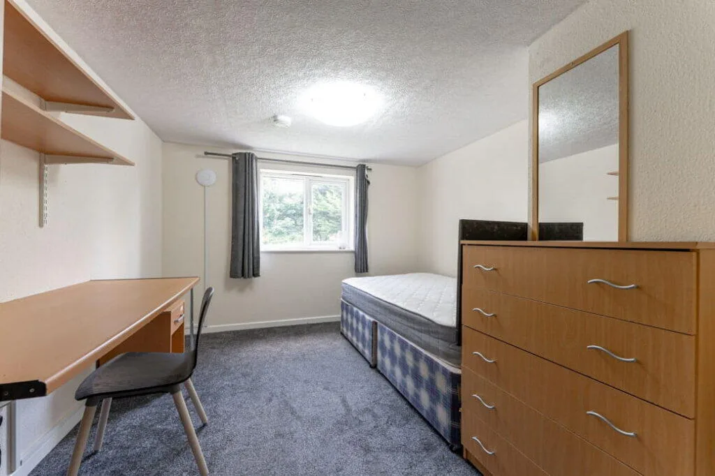 7 bedroom terraced house for rent