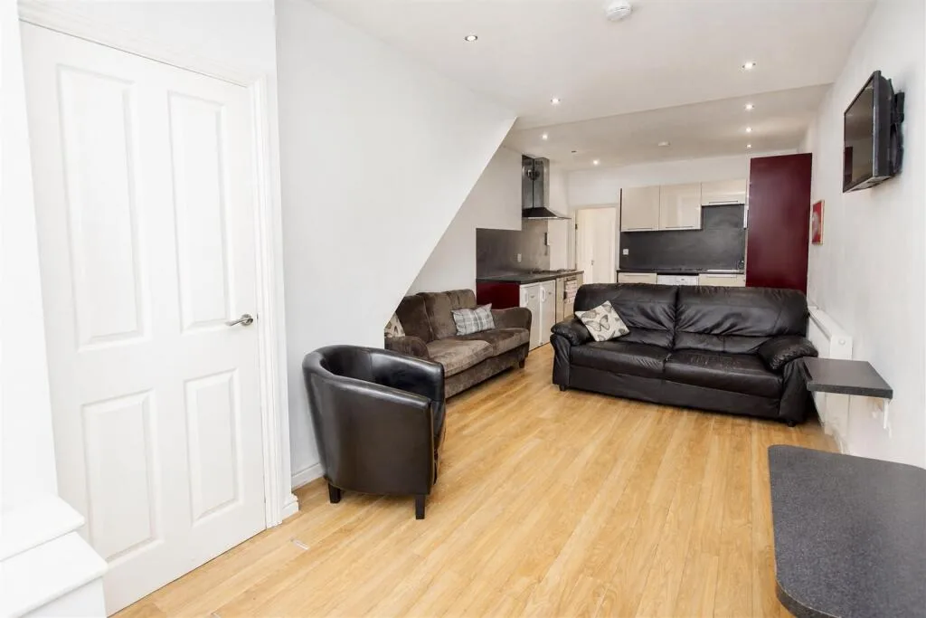 4 bedroom house for rent