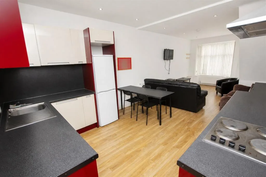 4 bedroom house for rent