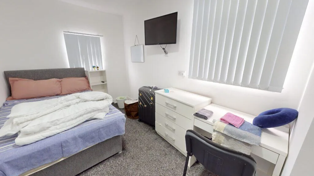6 bedroom house for rent