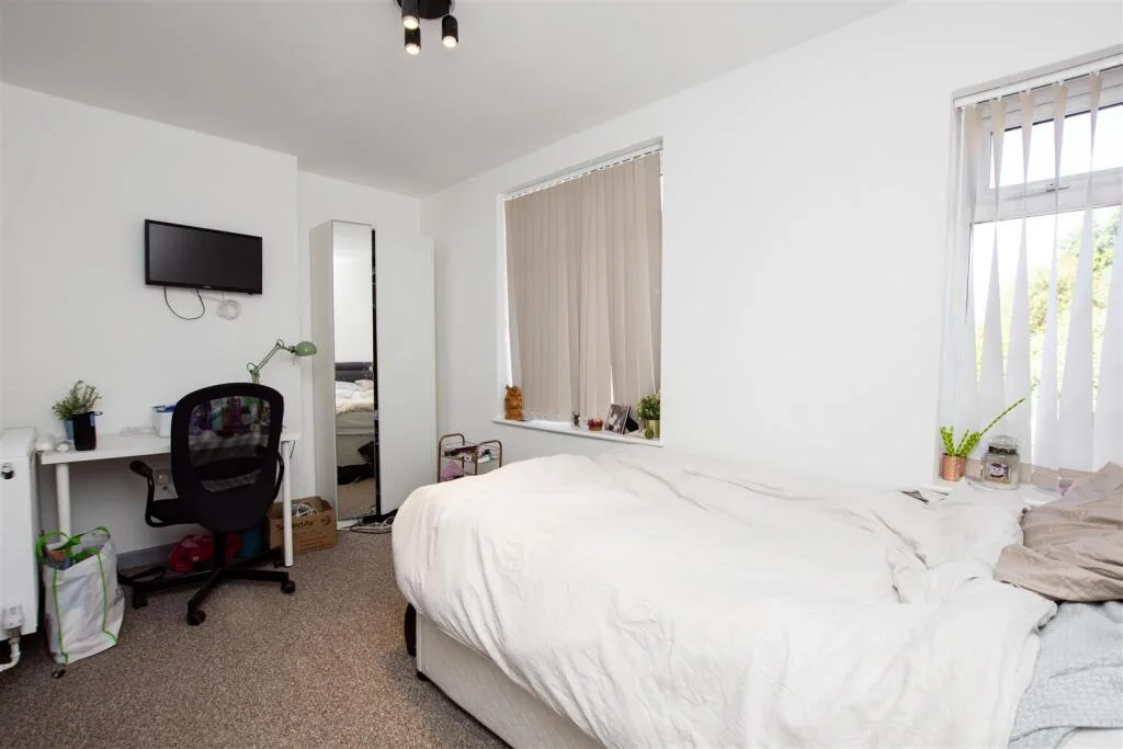 7 bedroom house for rent