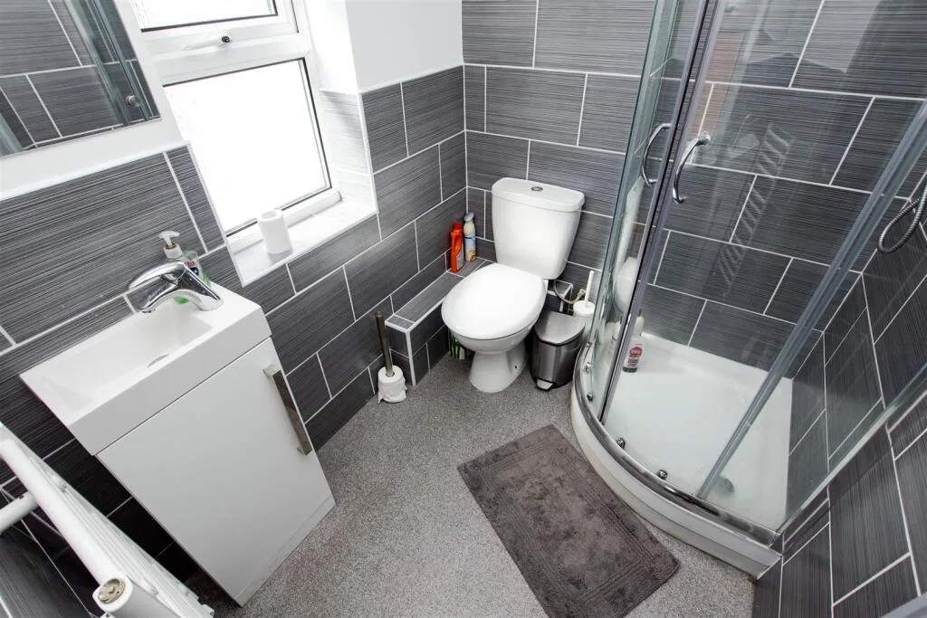 7 bedroom house for rent