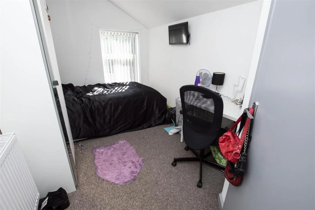 7 bedroom house for rent