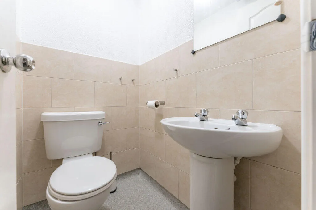 9 bedroom terraced house for rent
