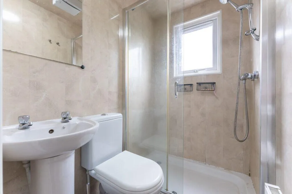 7 bedroom terraced house for rent