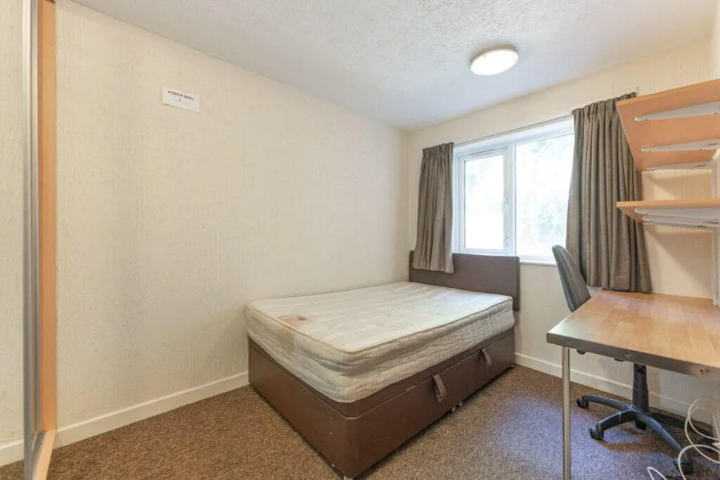 6 bedroom terraced house for rent