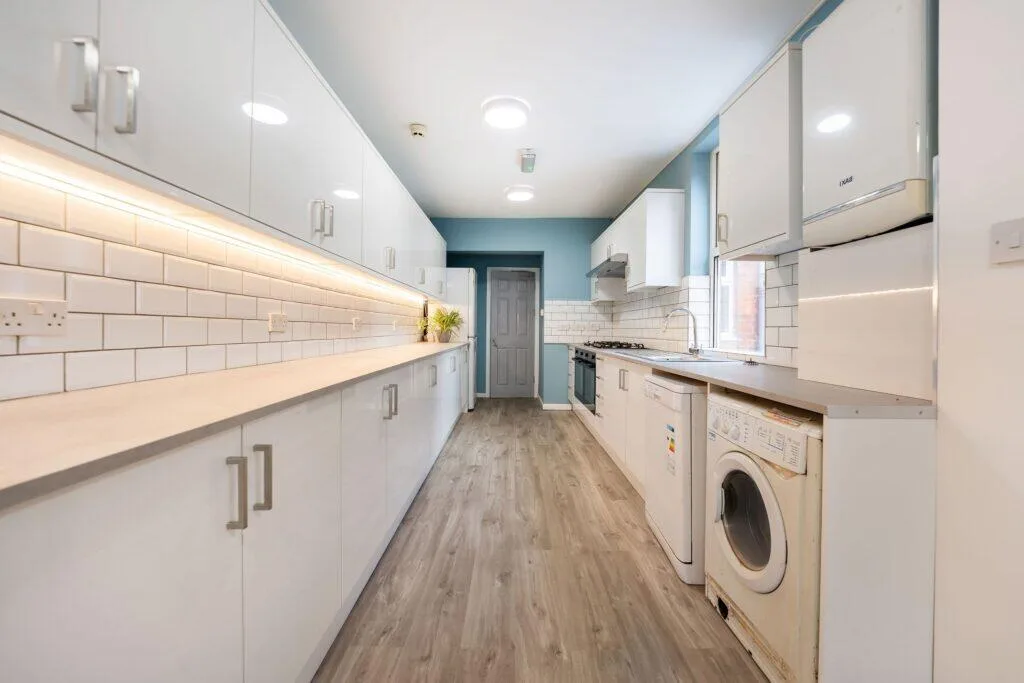 9 bedroom terraced house for rent