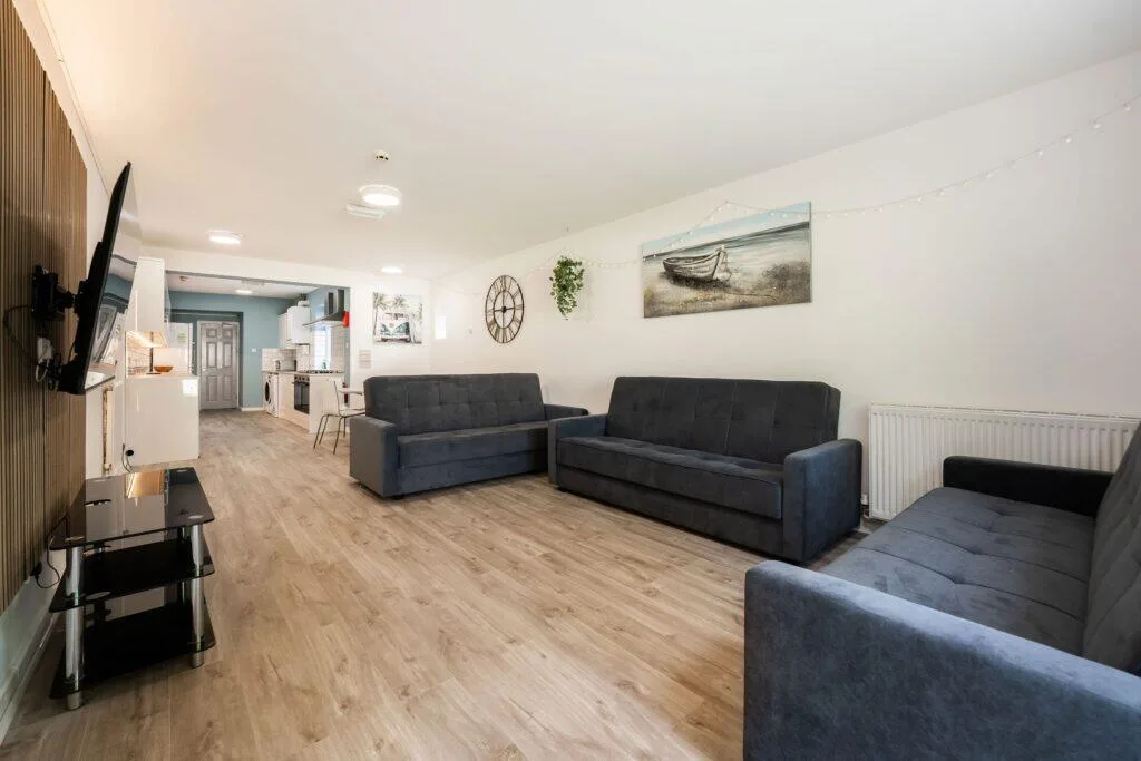 9 bedroom terraced house for rent