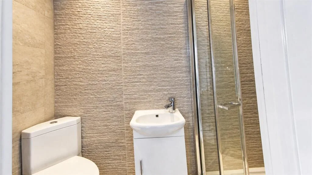7 bedroom house for rent