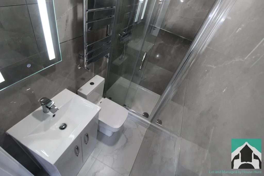 7 bedroom terraced house for rent