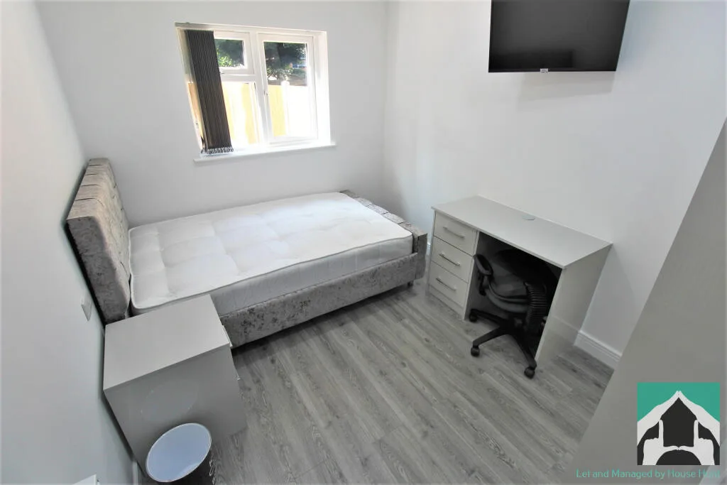7 bedroom terraced house for rent