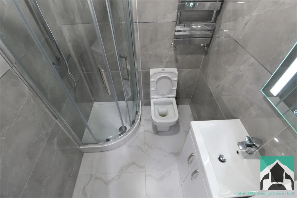 7 bedroom terraced house for rent