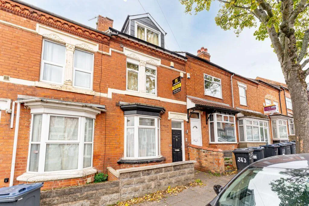 7 bedroom terraced house for rent
