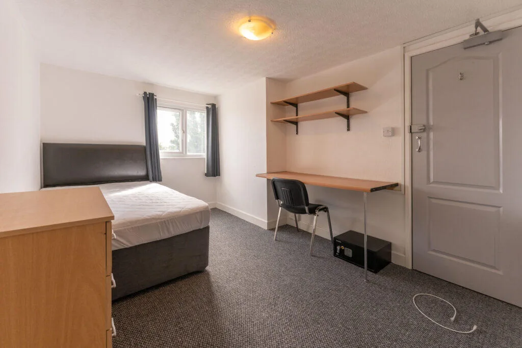 7 bedroom terraced house for rent