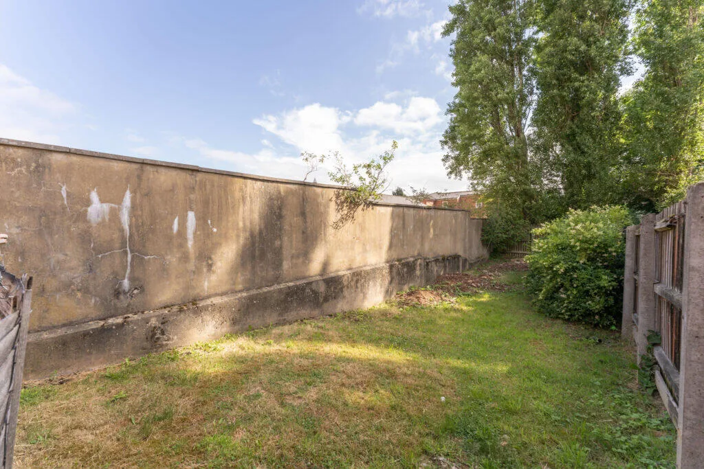 7 bedroom terraced house for rent