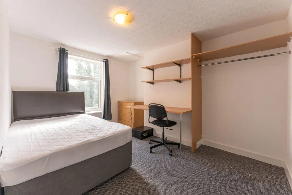 7 bedroom terraced house for rent