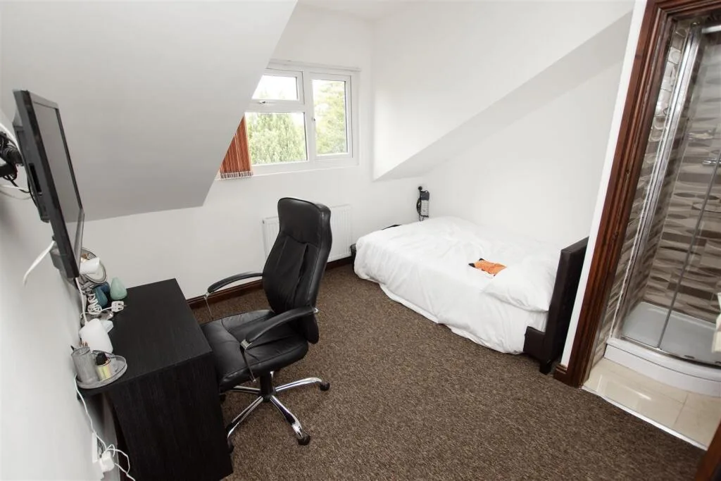 5 bedroom house for rent