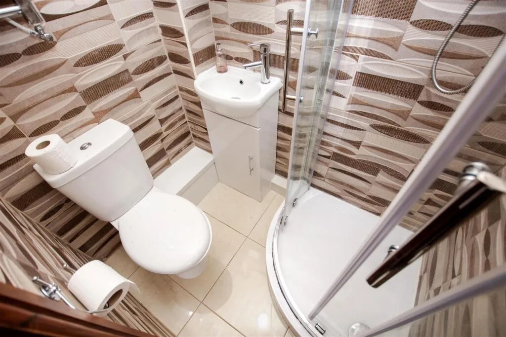 5 bedroom house for rent