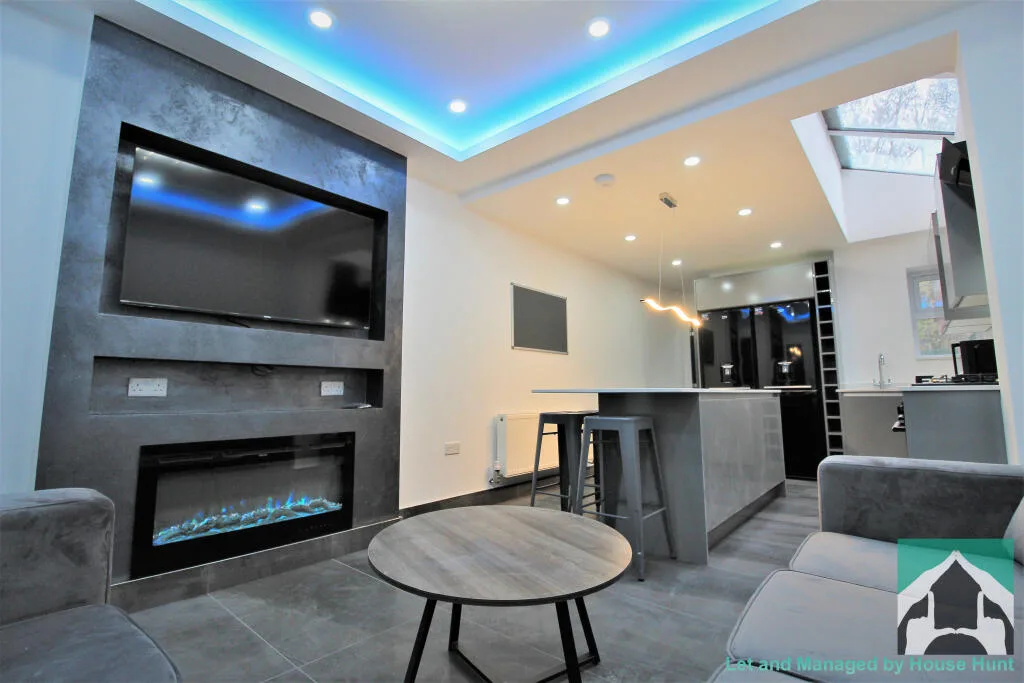 7 bedroom terraced house for rent