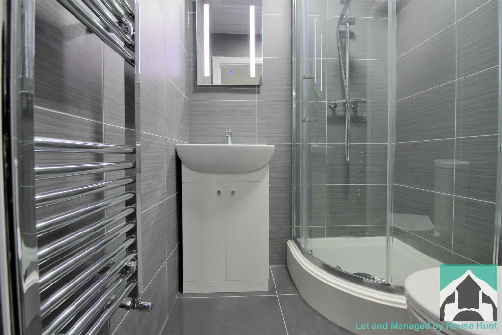 7 bedroom terraced house for rent