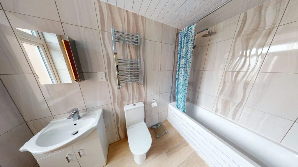 6 bedroom house for rent