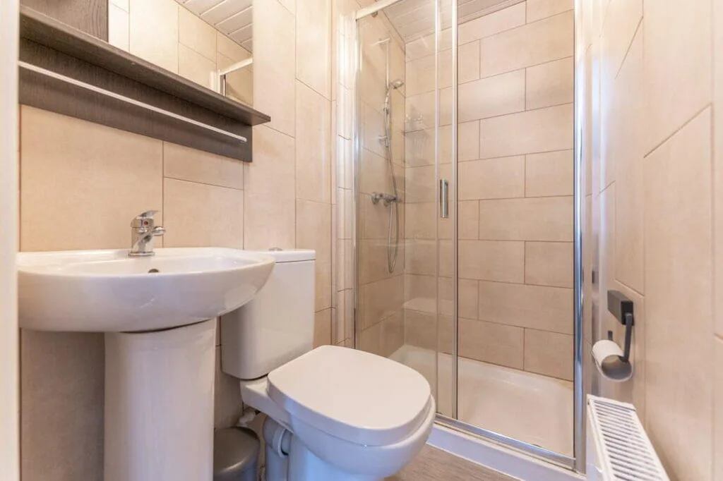 6 bedroom terraced house for rent
