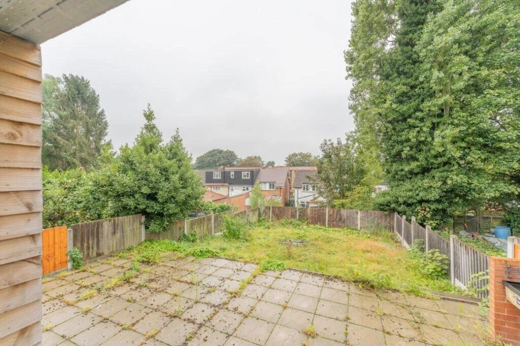 8 bedroom terraced house for rent