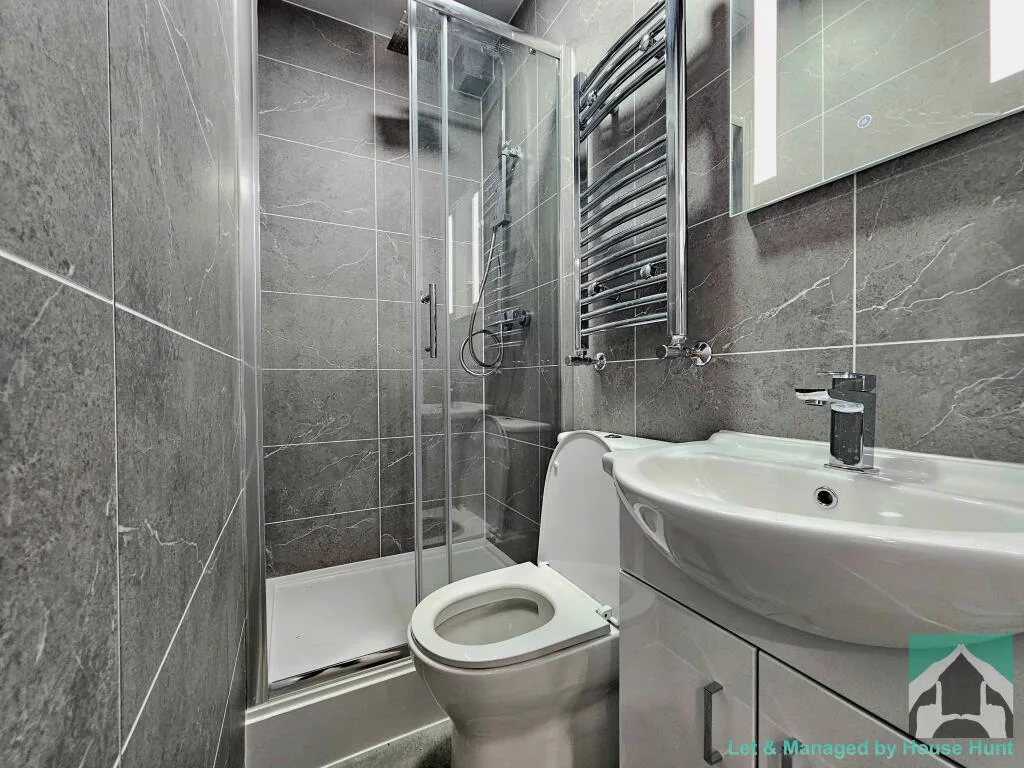 5 bedroom house for rent