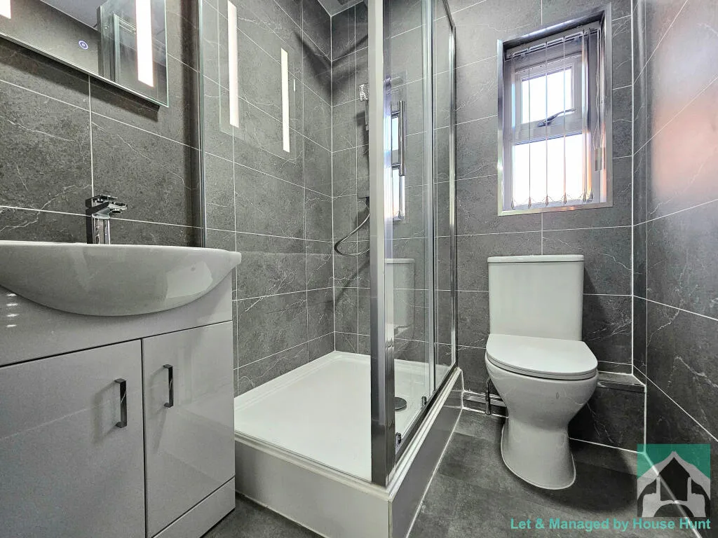 5 bedroom house for rent