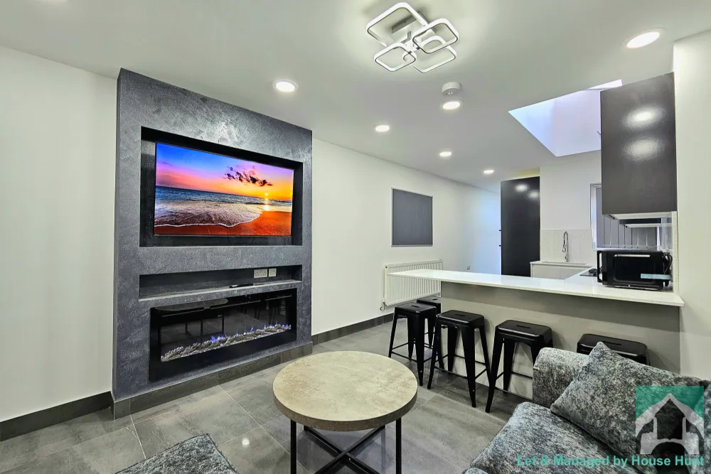 5 bedroom house for rent