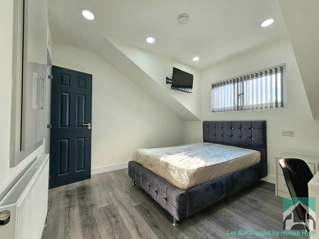 5 bedroom house for rent