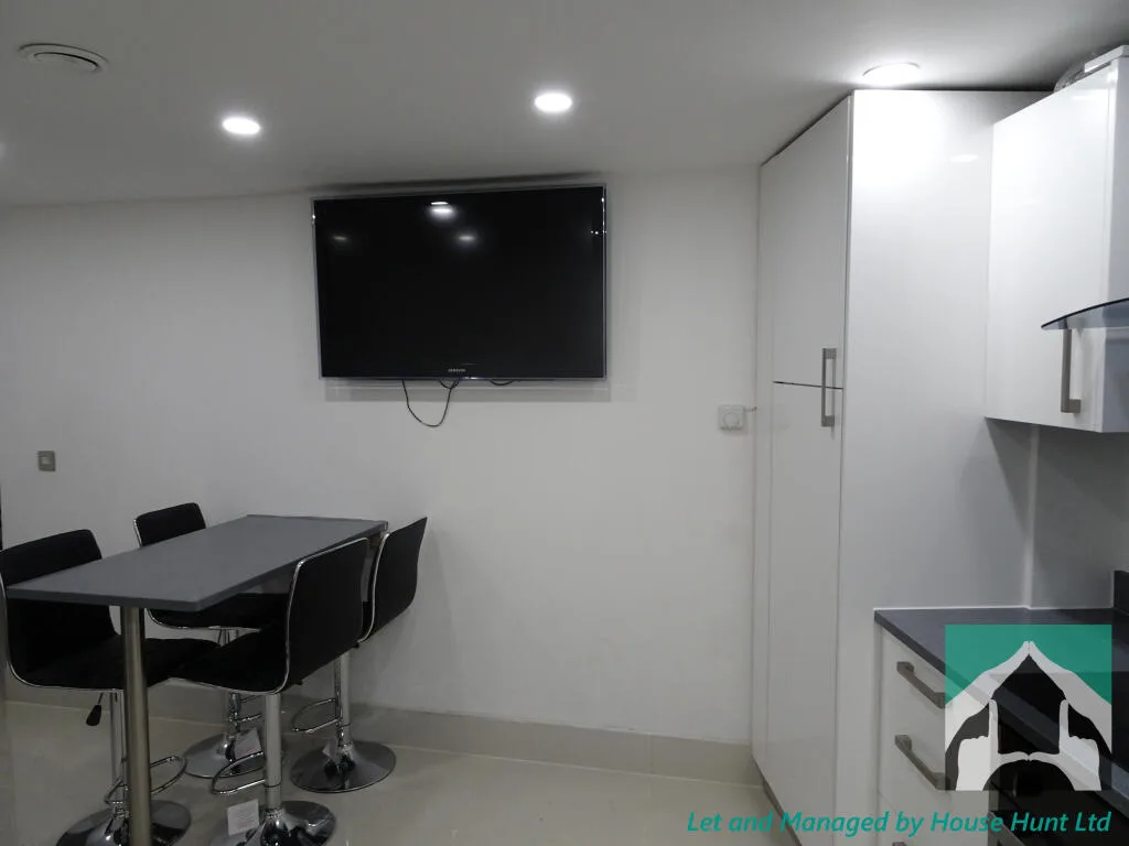Studio flat for rent