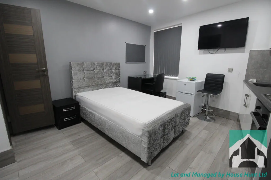 Studio flat for rent