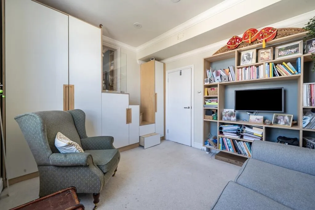 3 bedroom triplex for rent