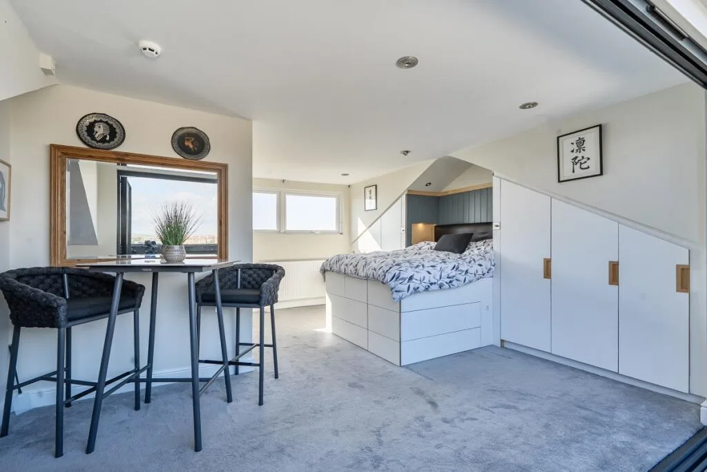 3 bedroom triplex for rent