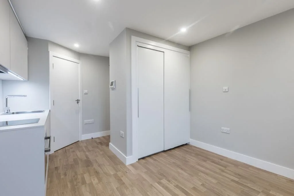 Ground floor studio flat for rent