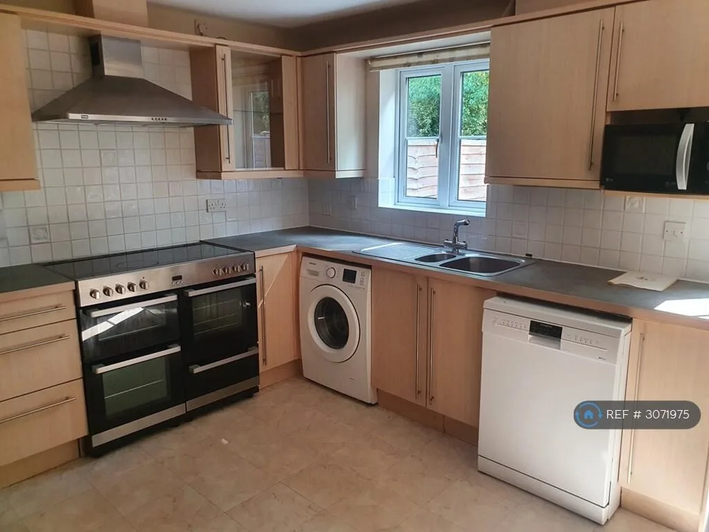 4 bedroom terraced house for rent