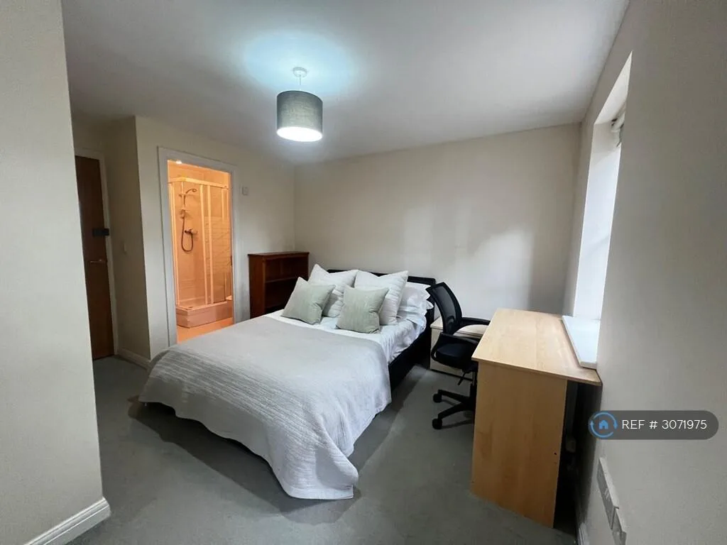 4 bedroom terraced house for rent