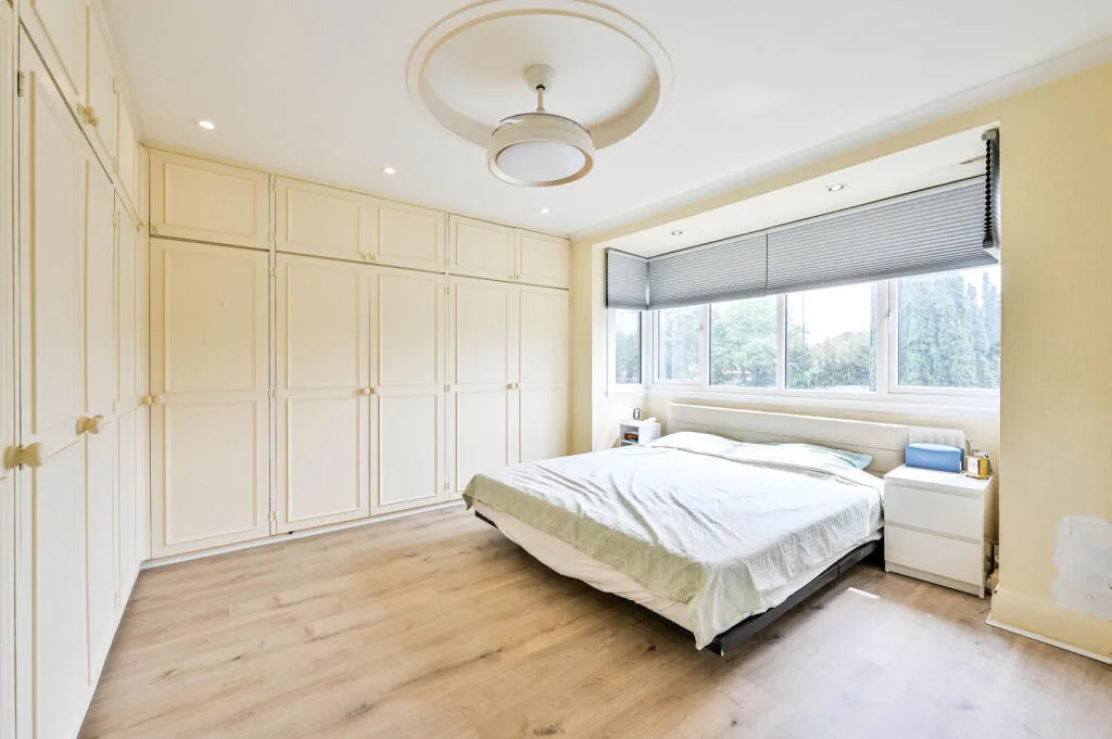 4 bedroom semi-detached house for rent