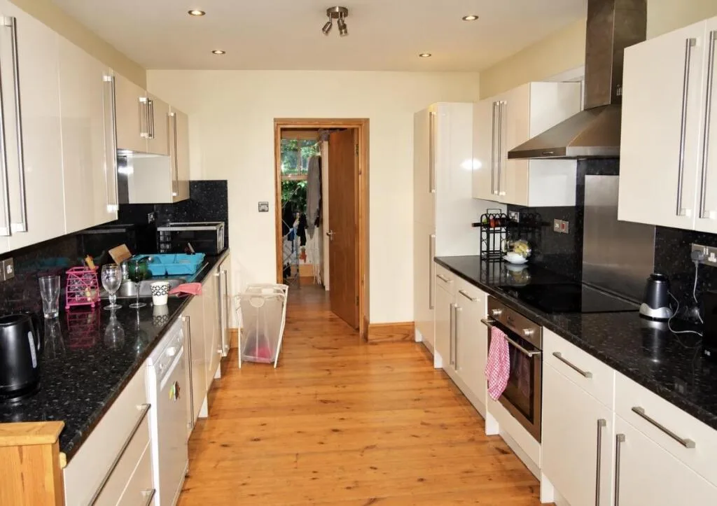 3 bedroom apartment for rent