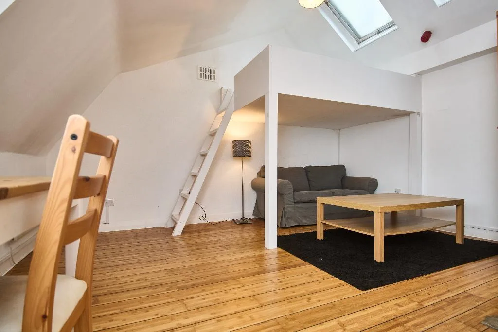 Studio flat for rent