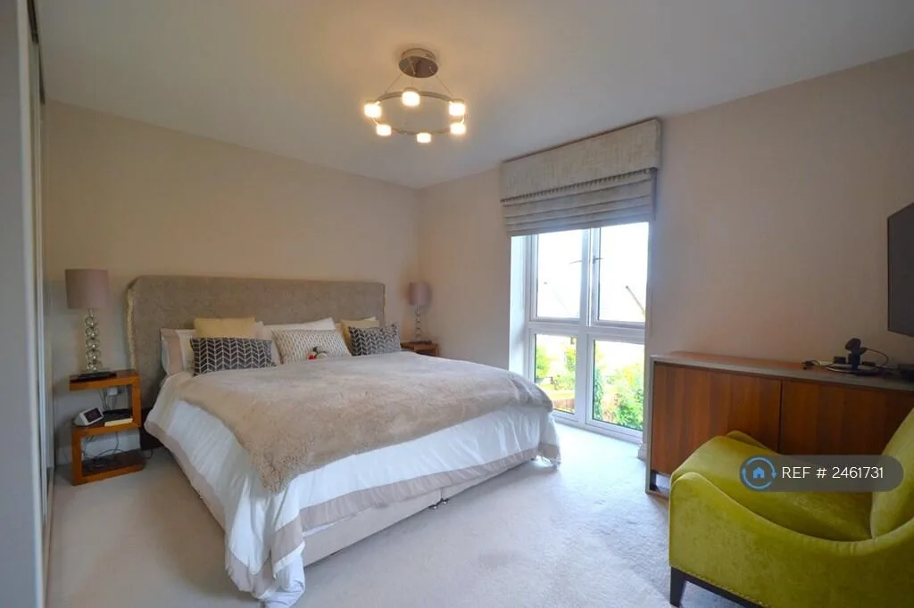 4 bedroom detached house for rent