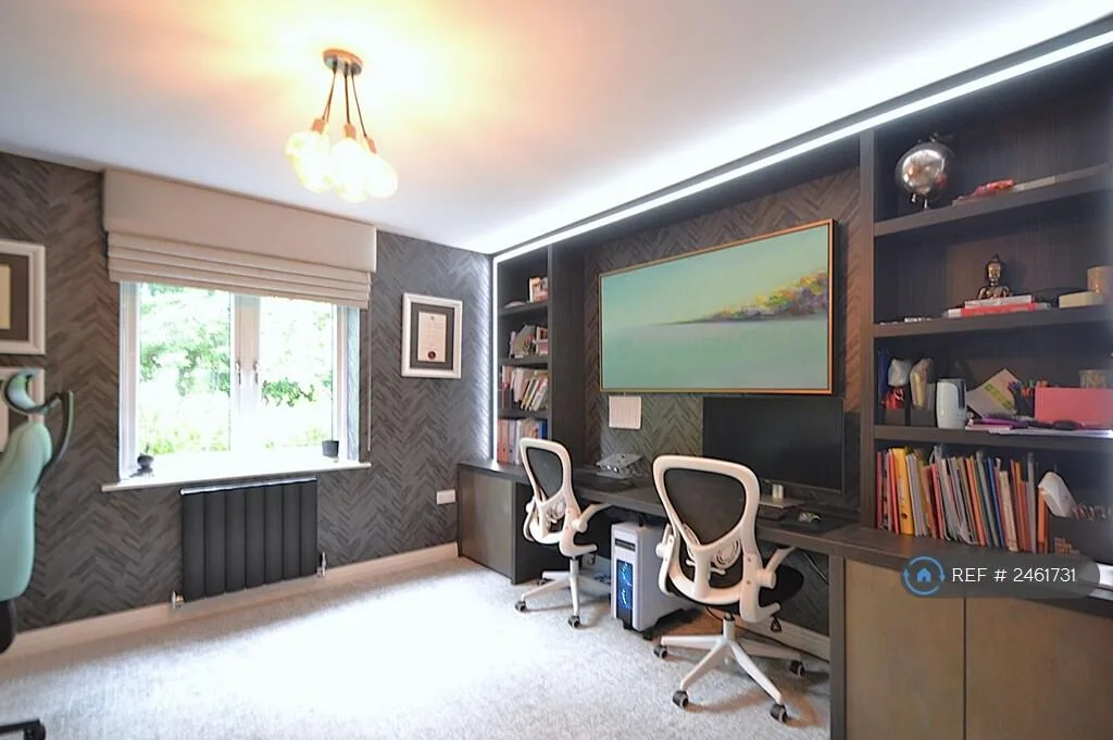 4 bedroom detached house for rent