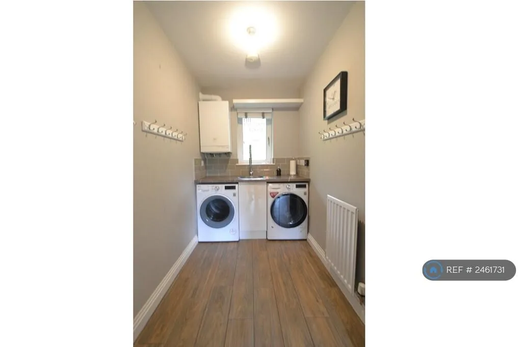 4 bedroom detached house for rent