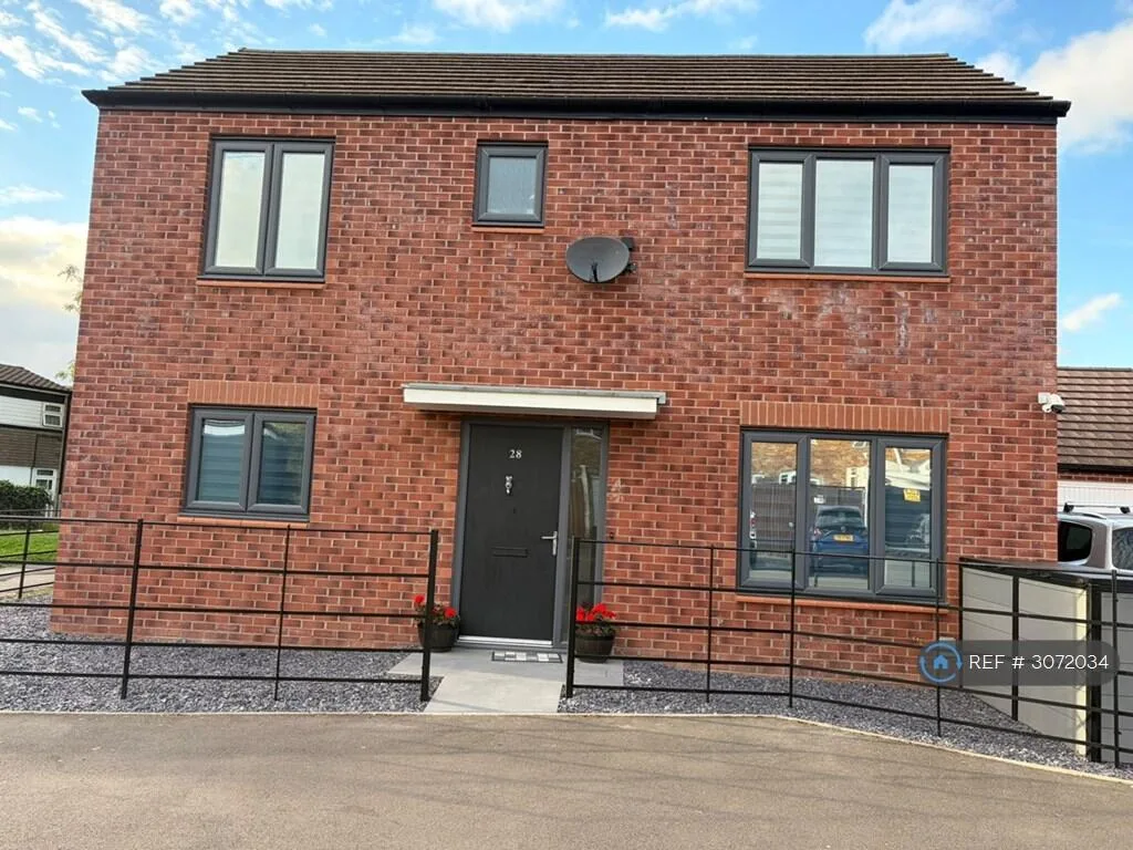 3 bedroom detached house for rent