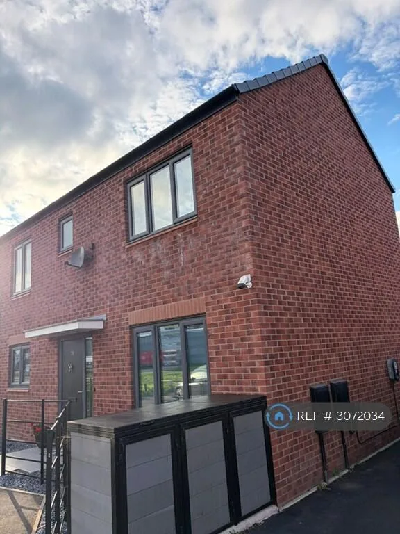 3 bedroom detached house for rent