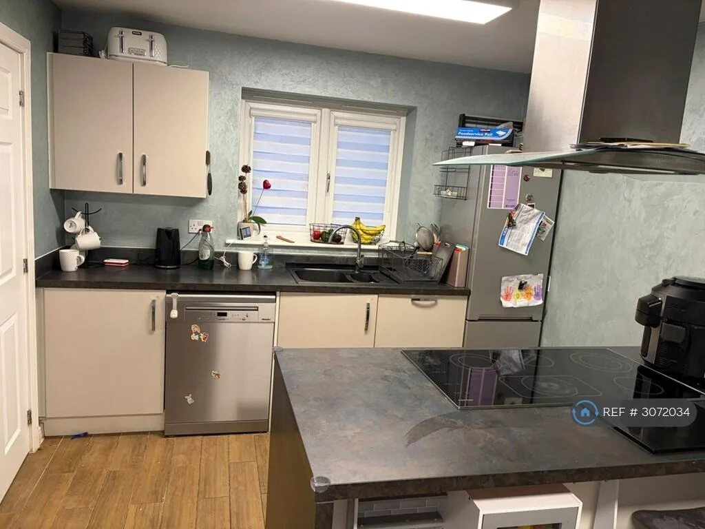 3 bedroom detached house for rent