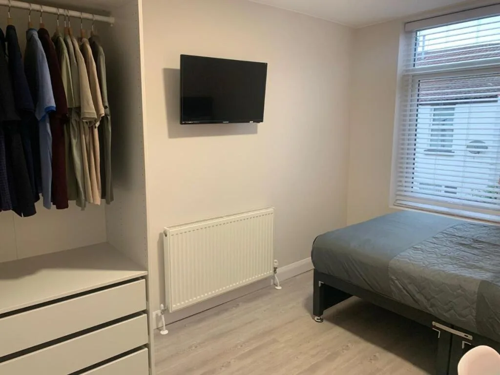 5 bedroom terraced house for rent